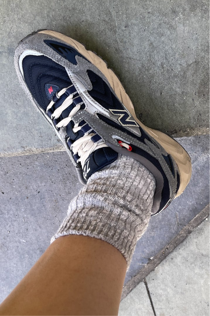 Le Bon Shoppe Cottage Socks: Heather Grey