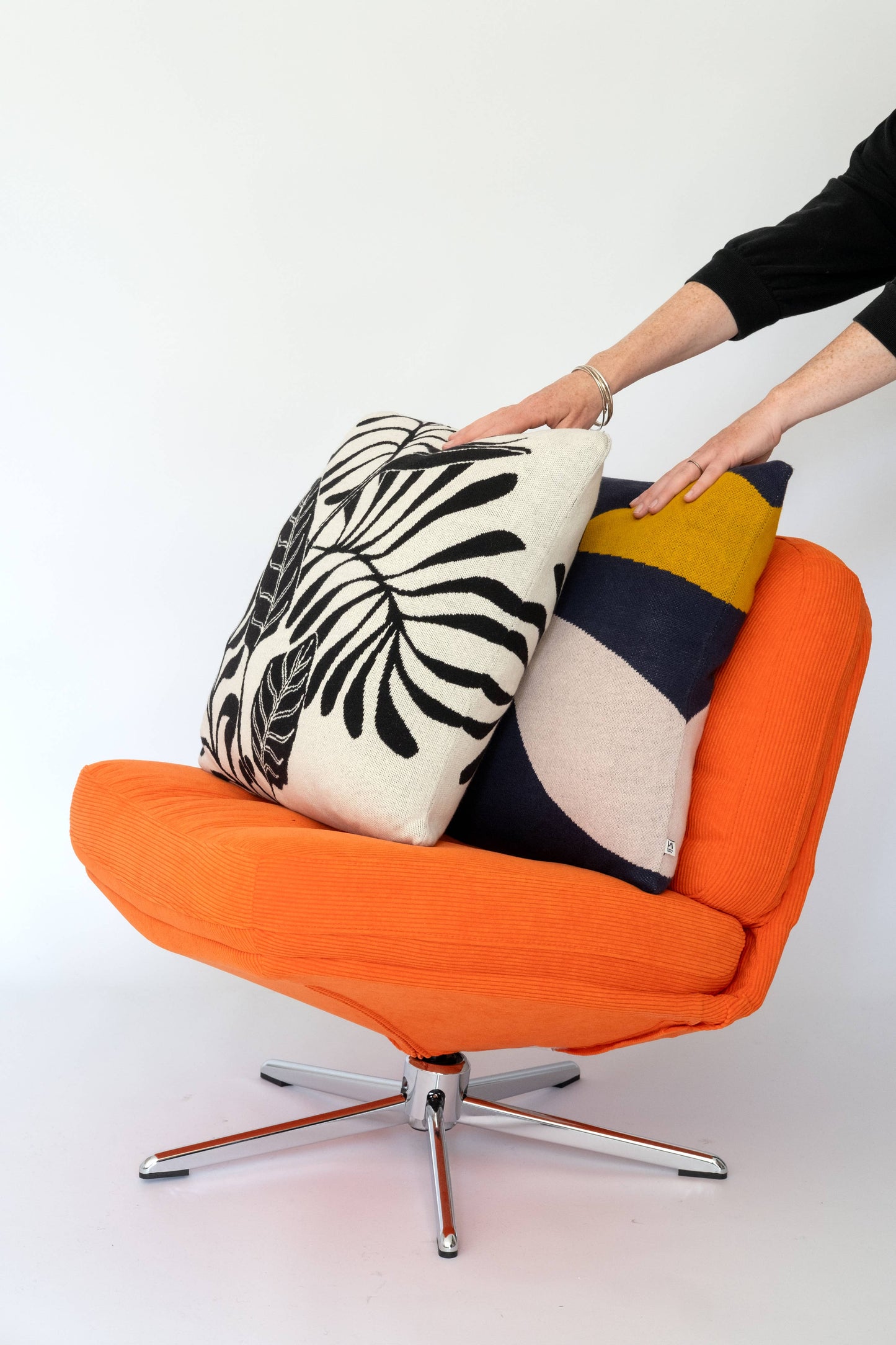 Sophie Home Cotton Knit Throw Pillow/Cushion - Orbi Navy: Filled Cushion (UK & Europe Only)