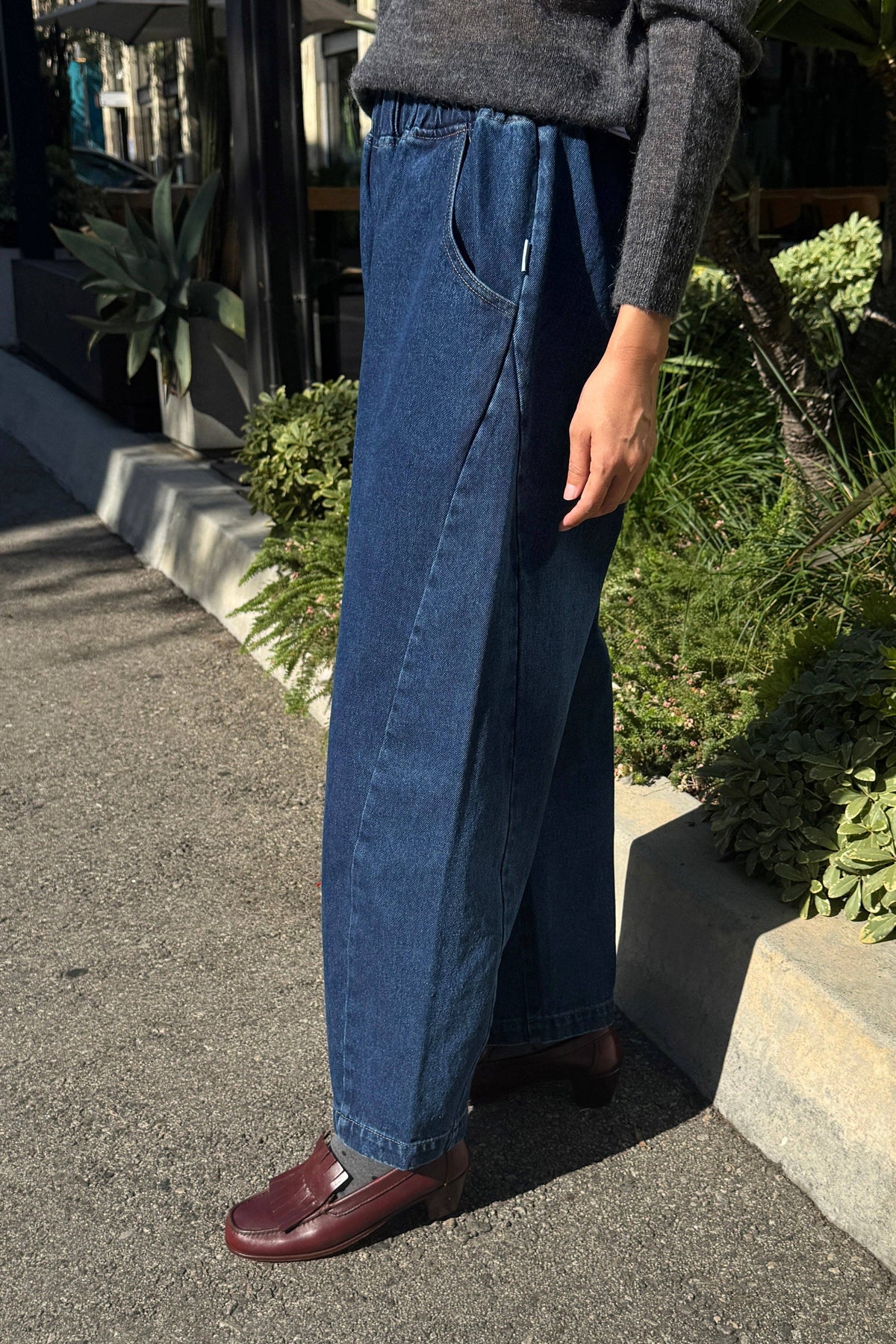 Le Bon Shoppe Arc Pants: Blue Denim