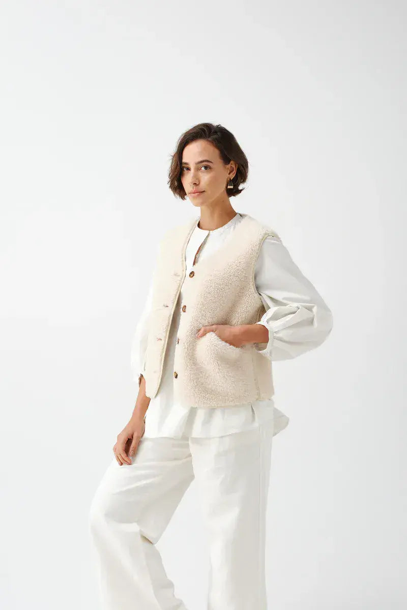 Helen Moore Faux Sheepskin Country Gilet - Ecru